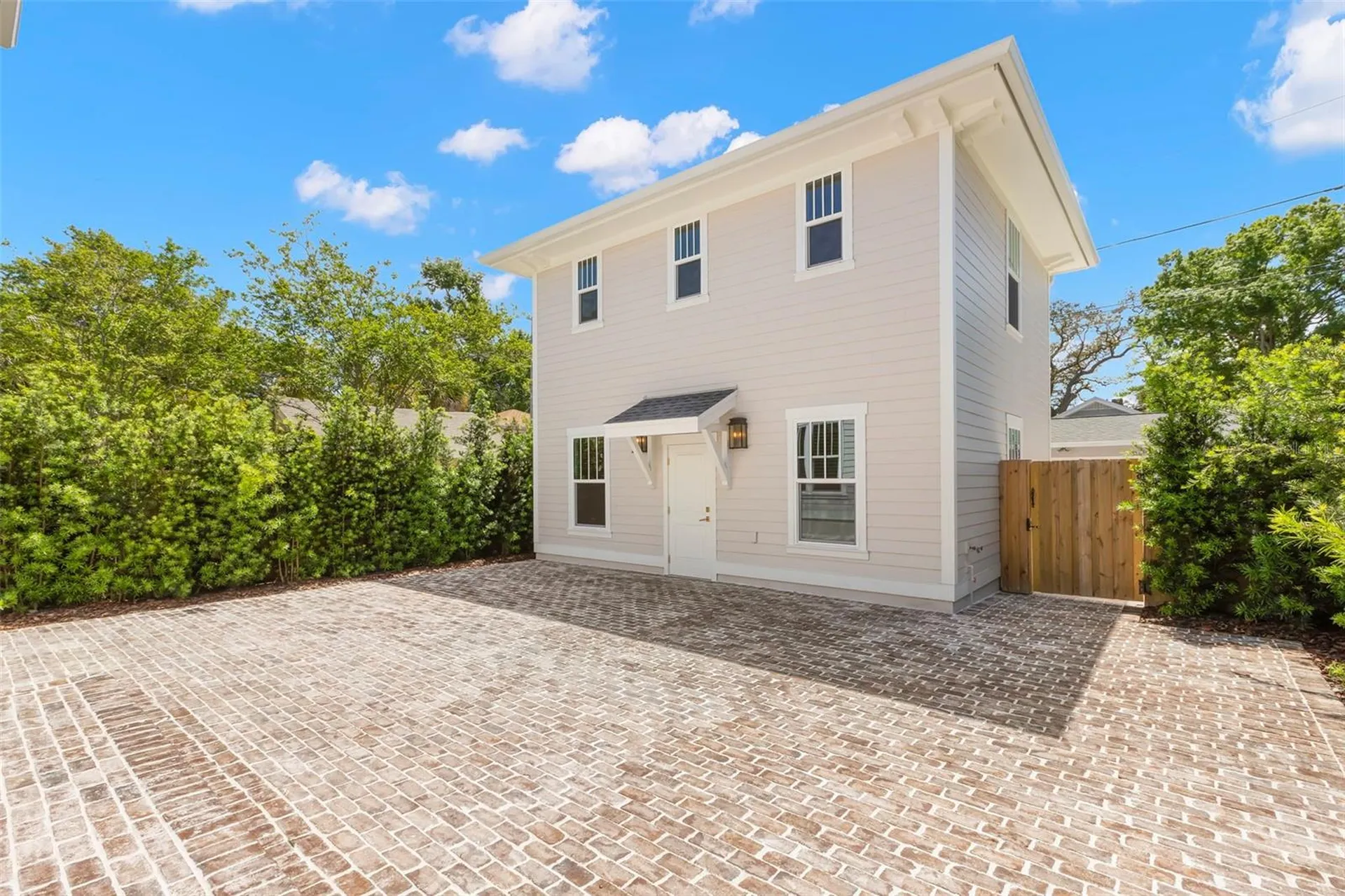 1038 26th Avenue N St Petersburg FL 33703