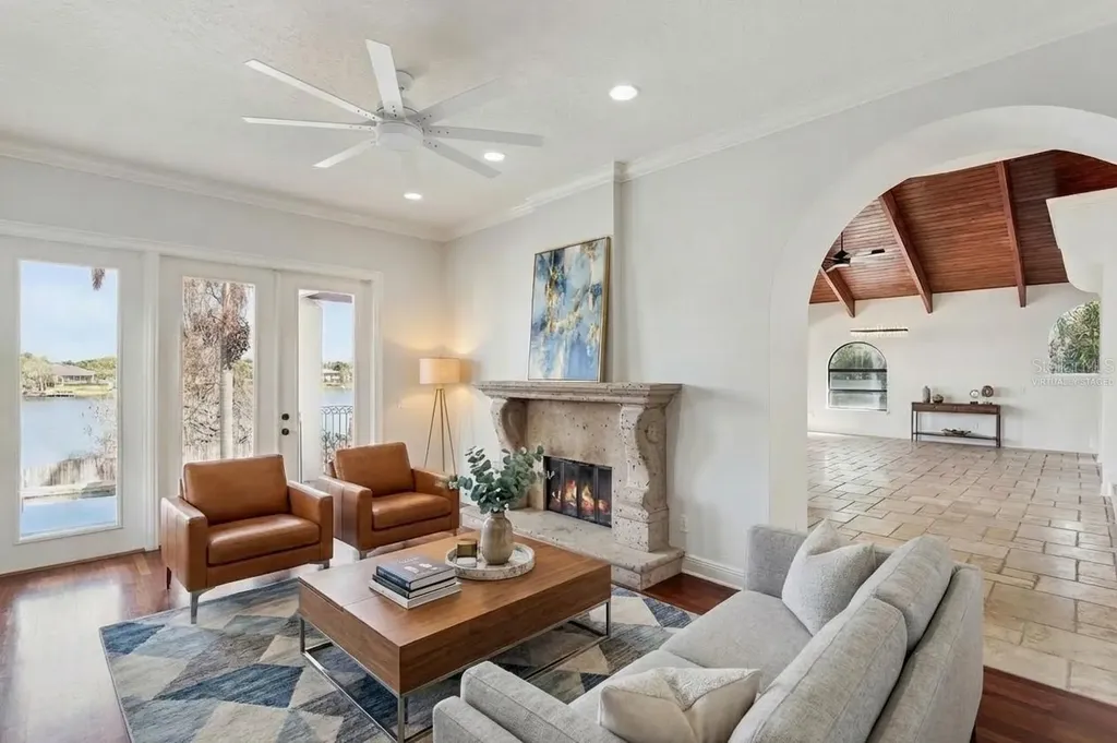 629 Mariner Way Altamonte Springs FL 32701