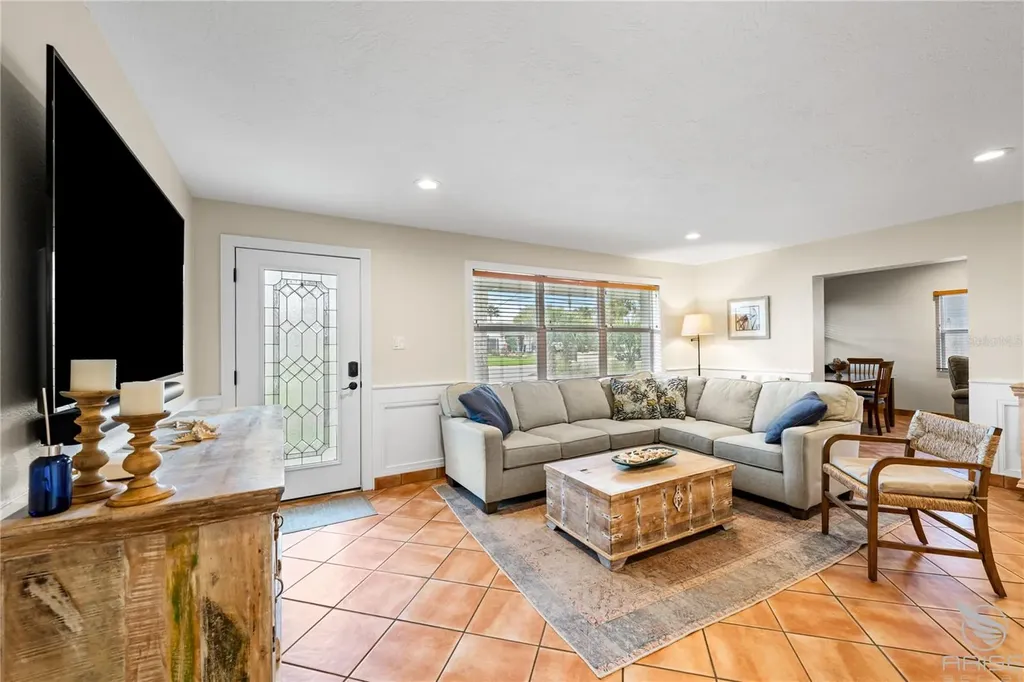 818 Hope Avenue New Smyrna Beach FL 32169