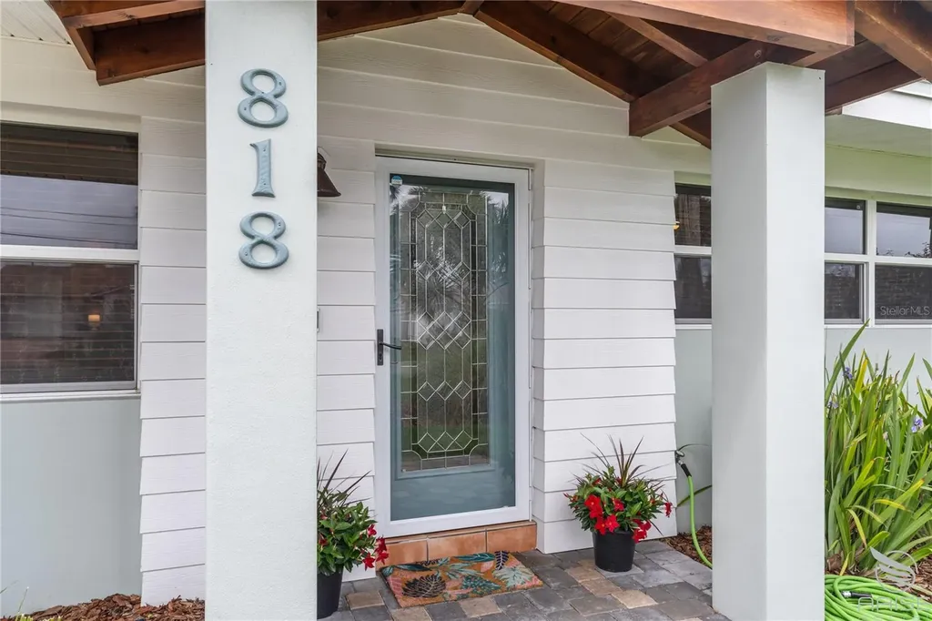 818 Hope Avenue New Smyrna Beach FL 32169