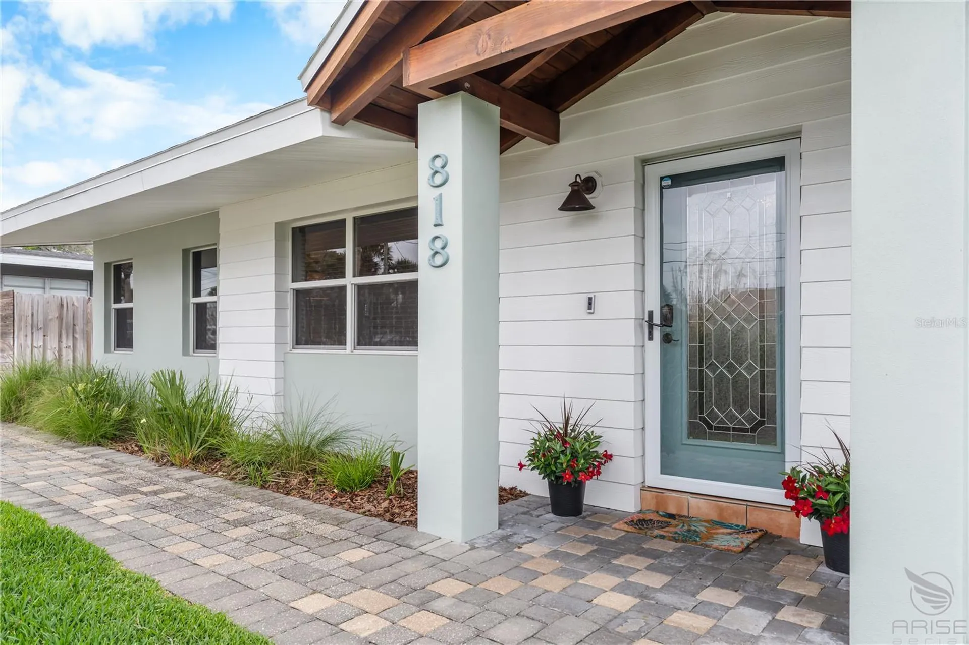 818 Hope Avenue New Smyrna Beach FL 32169