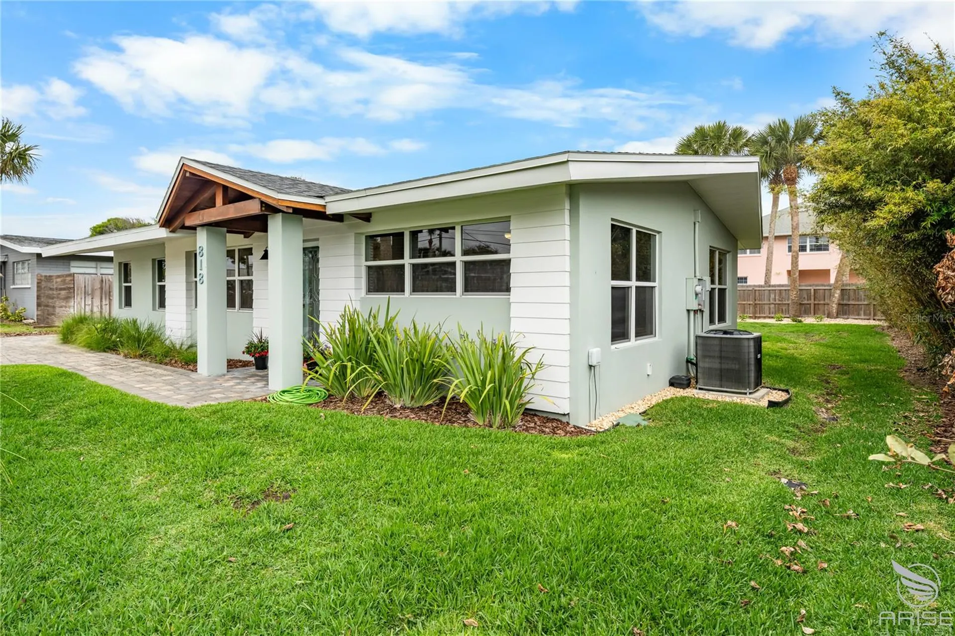 818 Hope Avenue New Smyrna Beach FL 32169