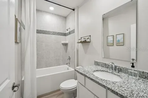 8592 Oakstone Circle Leesburg FL 34748