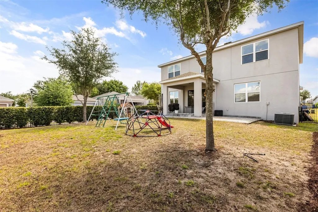9800 Late Way Groveland FL 34736