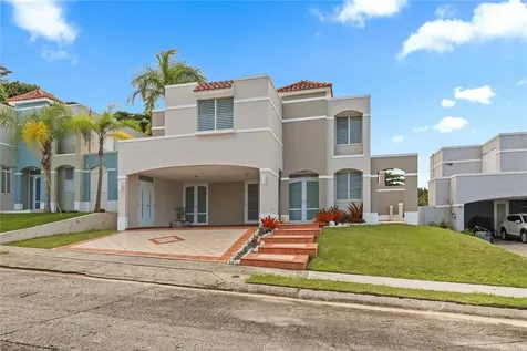 Urb River Edge Hills Luquillo PR 00773