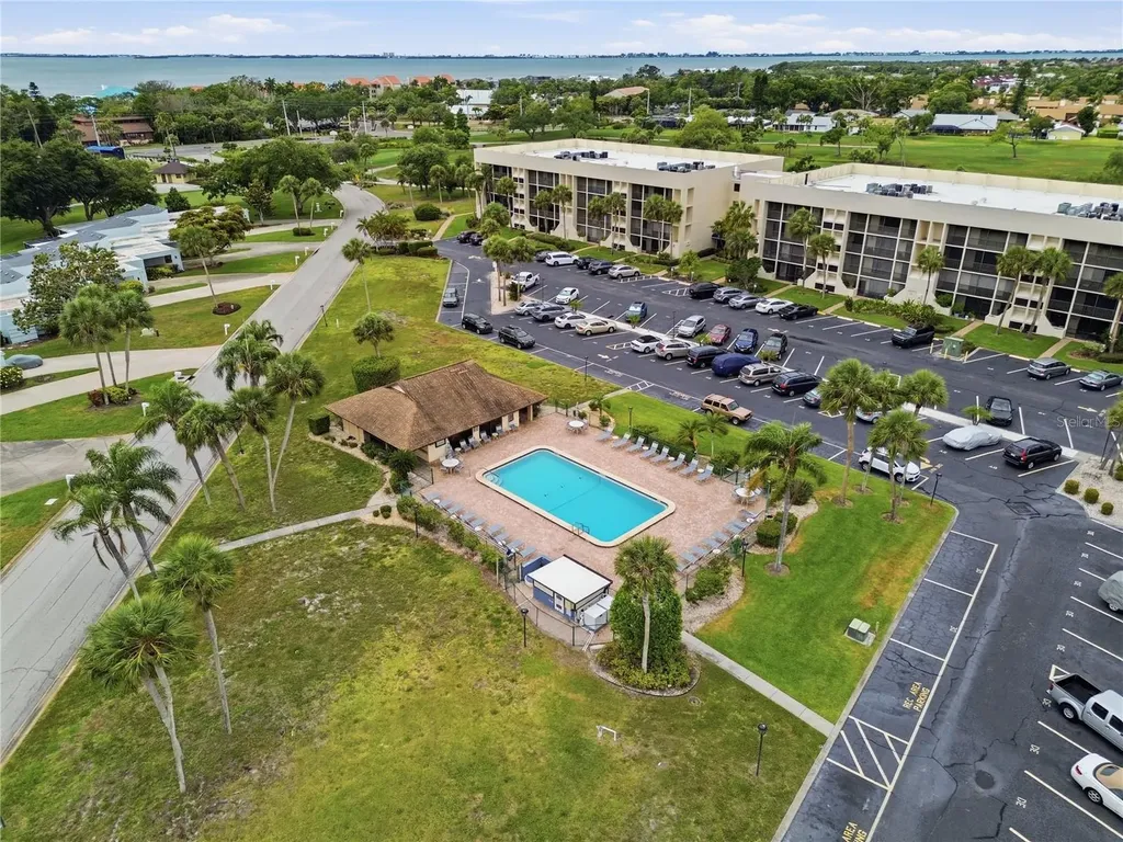 6114 43rd Street W Bradenton FL 34210