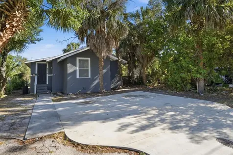 2717 13th Avenue S St Petersburg FL 33712