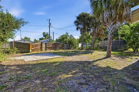2717 13th Avenue S St Petersburg FL 33712