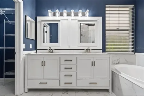 4956 Creekside Trail Sarasota FL 34243