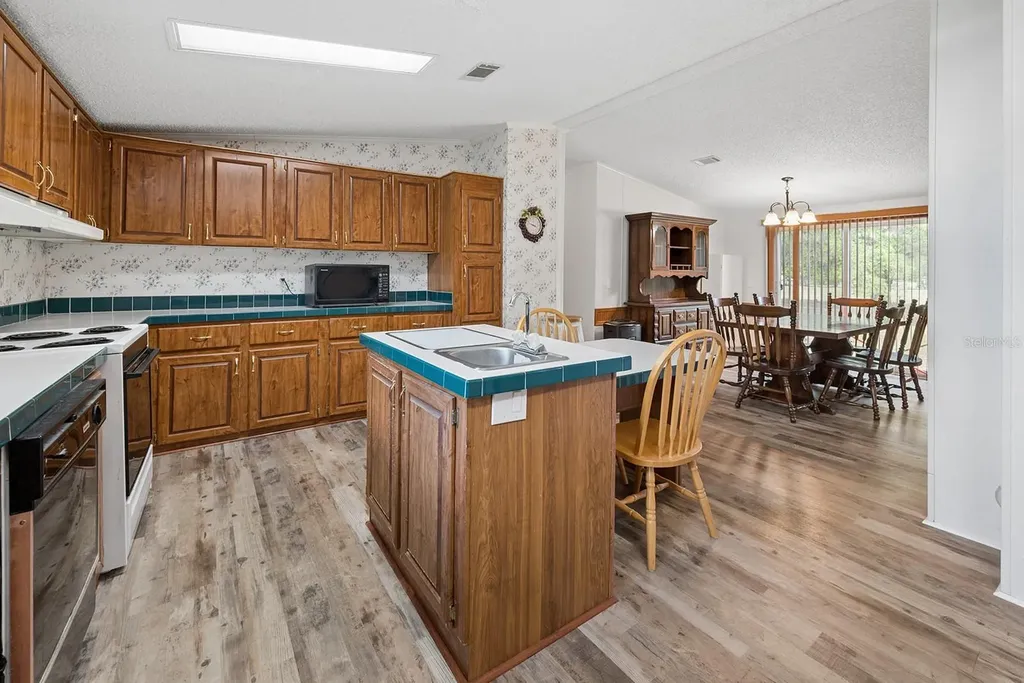 11201 SW 49th Terrace Lake Butler FL 32054