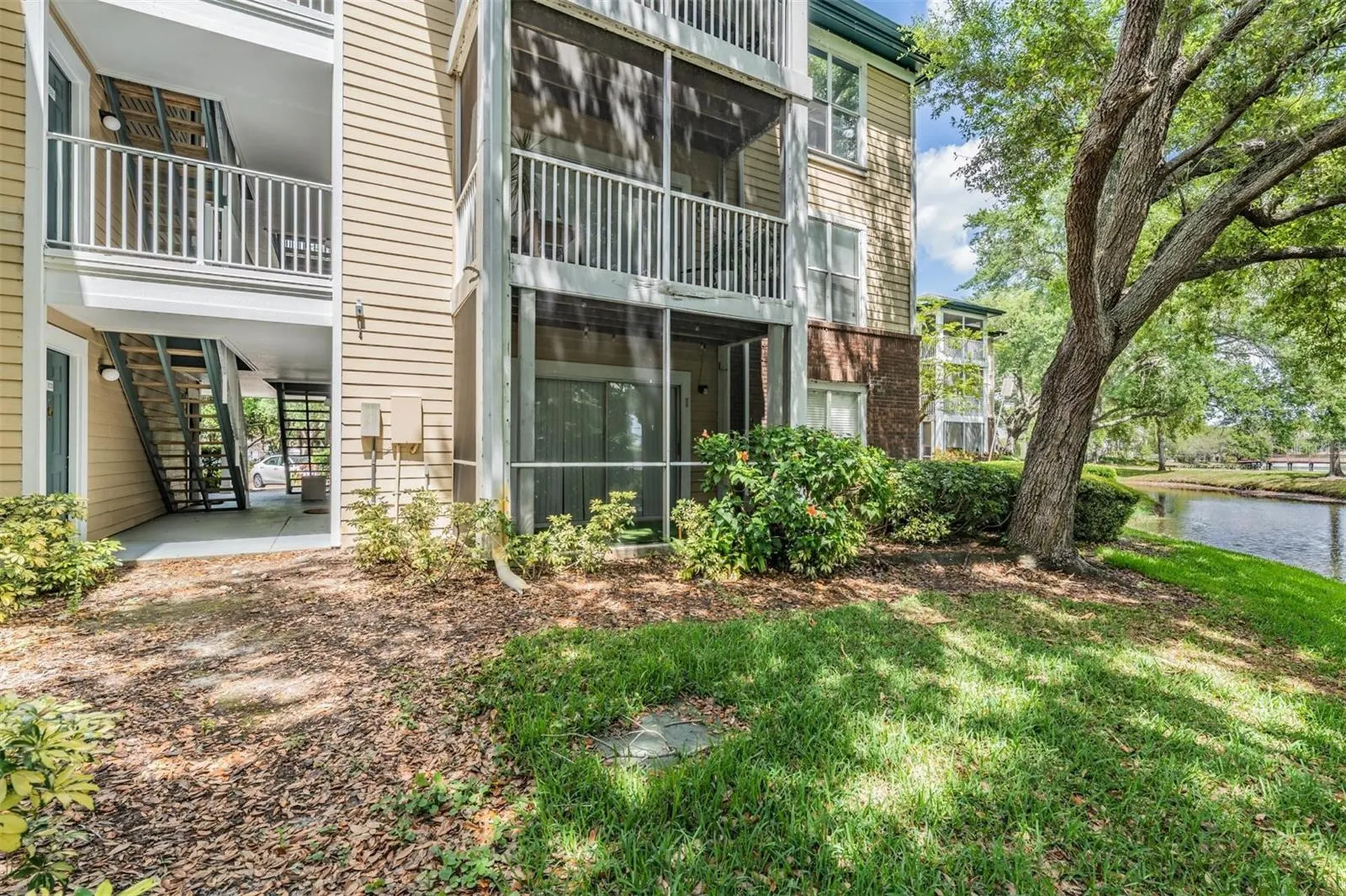10024 Strafford Oak Court Tampa FL 33624