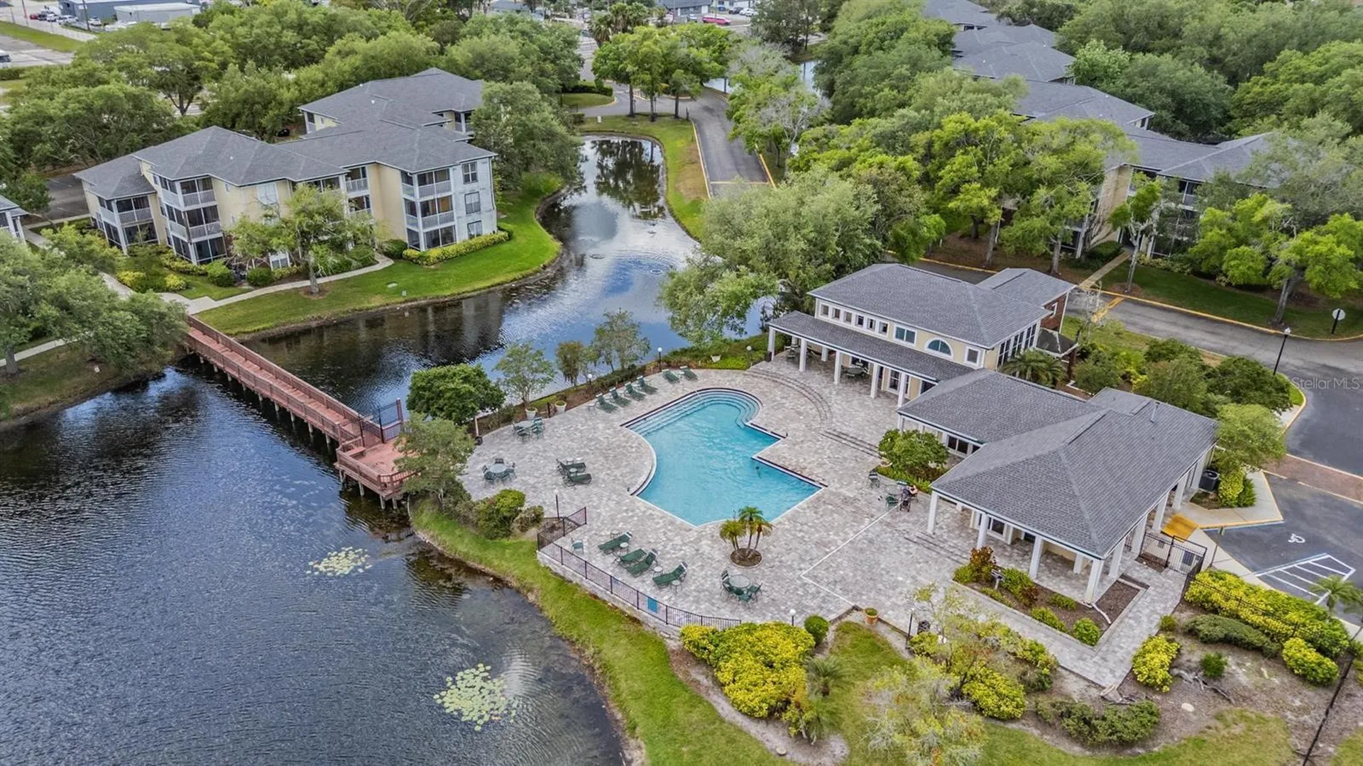 10024 Strafford Oak Court Tampa FL 33624
