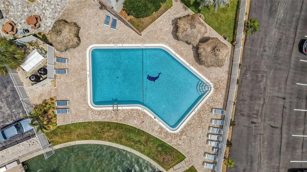 255 Dolphin Point Clearwater FL 33767