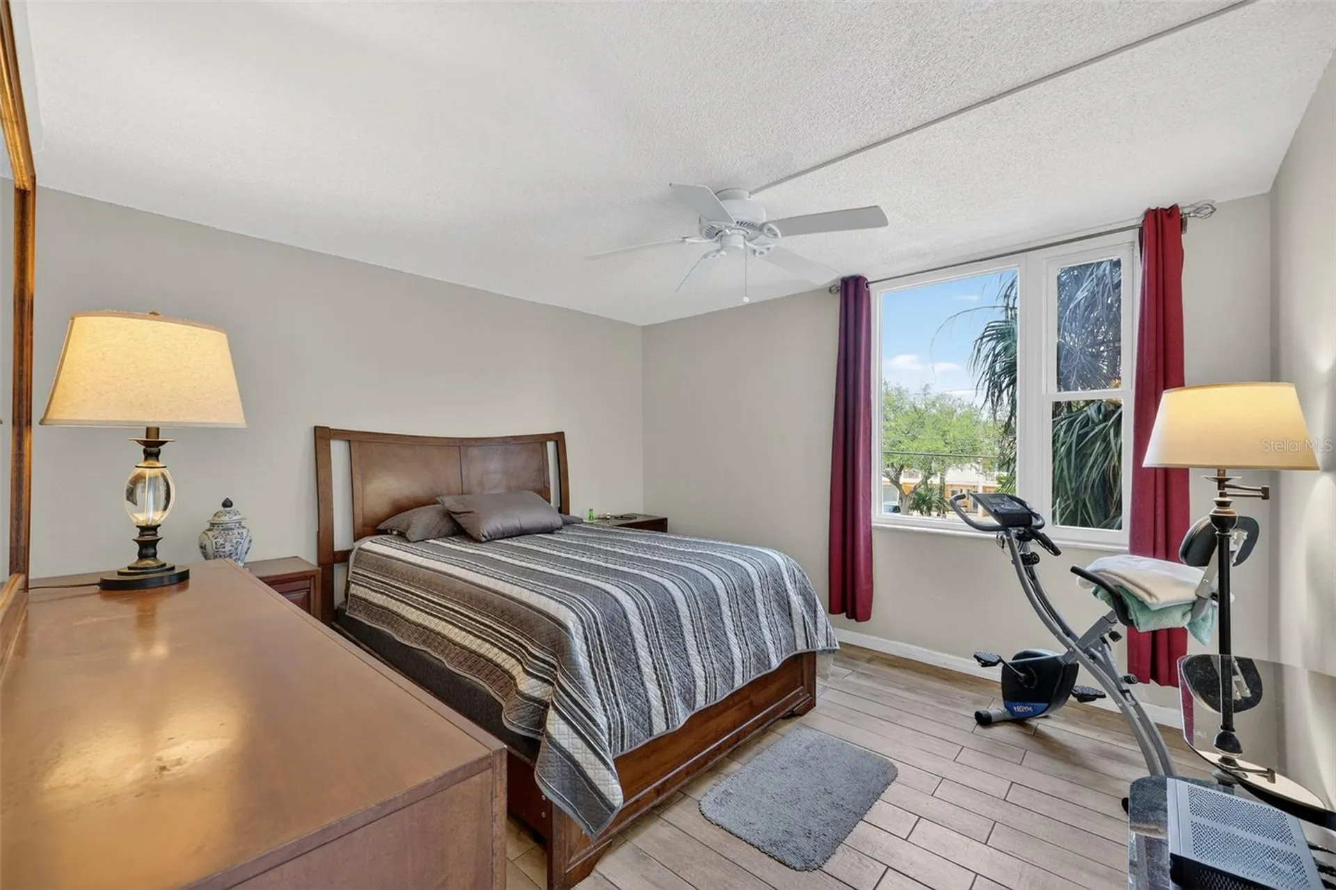 255 Dolphin Point Clearwater FL 33767