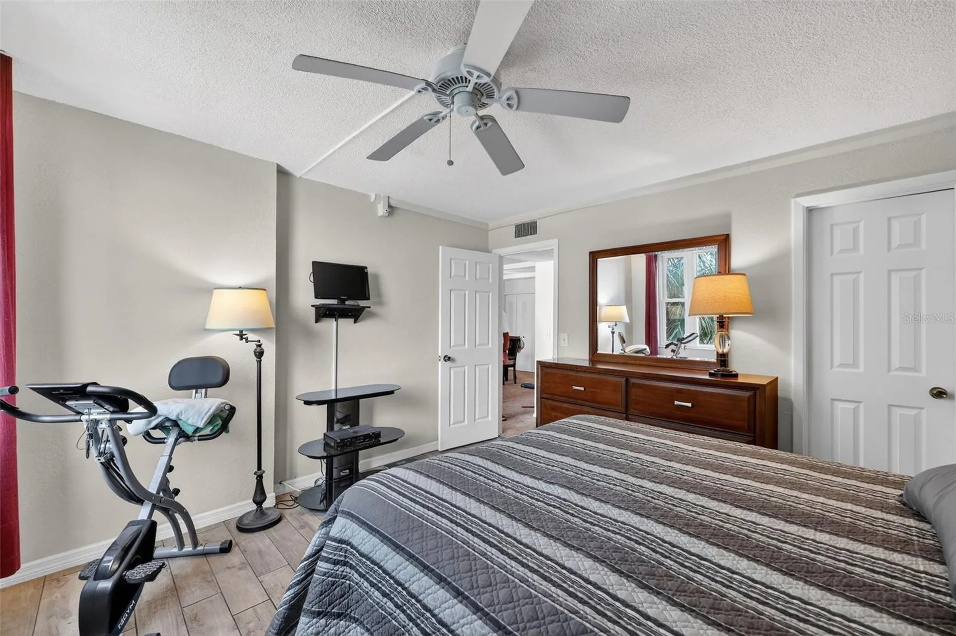 255 Dolphin Point Clearwater FL 33767