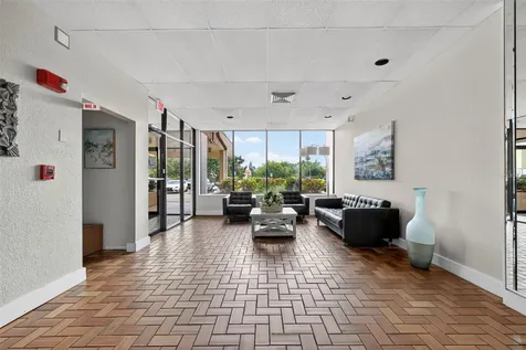 255 Dolphin Point Clearwater FL 33767