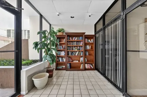 255 Dolphin Point Clearwater FL 33767