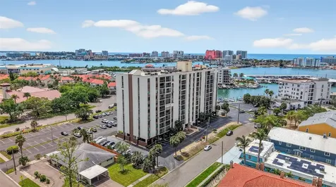 255 Dolphin Point Clearwater FL 33767