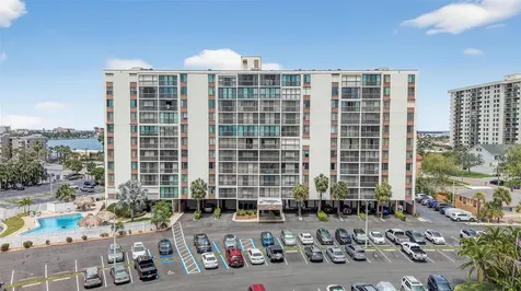 255 Dolphin Point Clearwater FL 33767