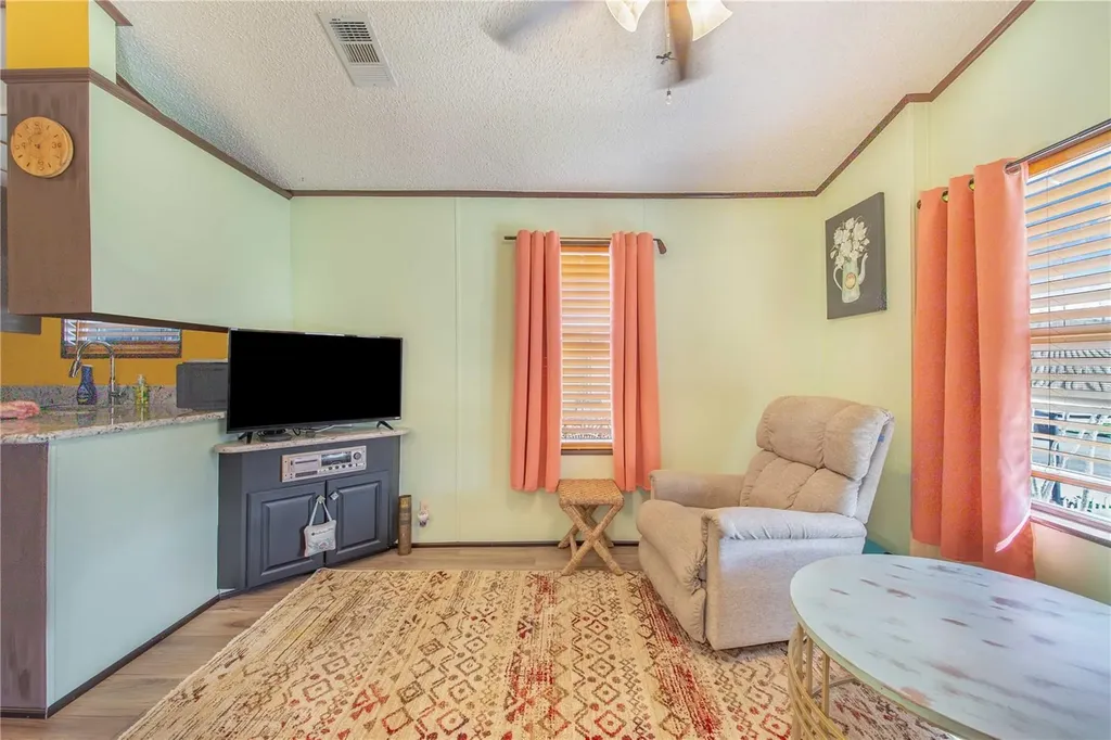 475 Pine Loop Frostproof FL 33843