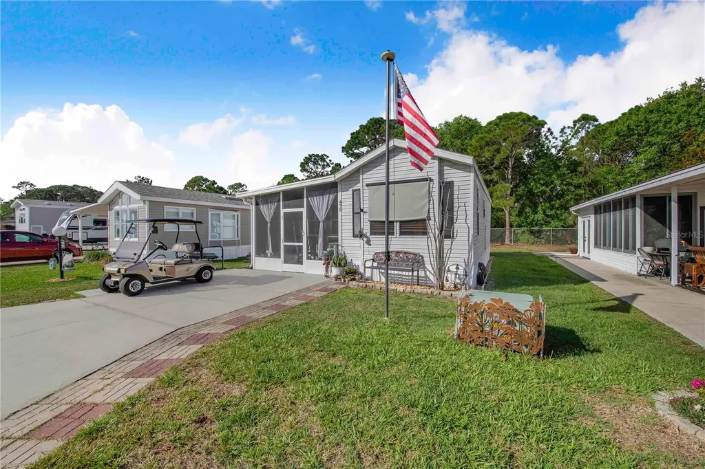 475 Pine Loop Frostproof FL 33843