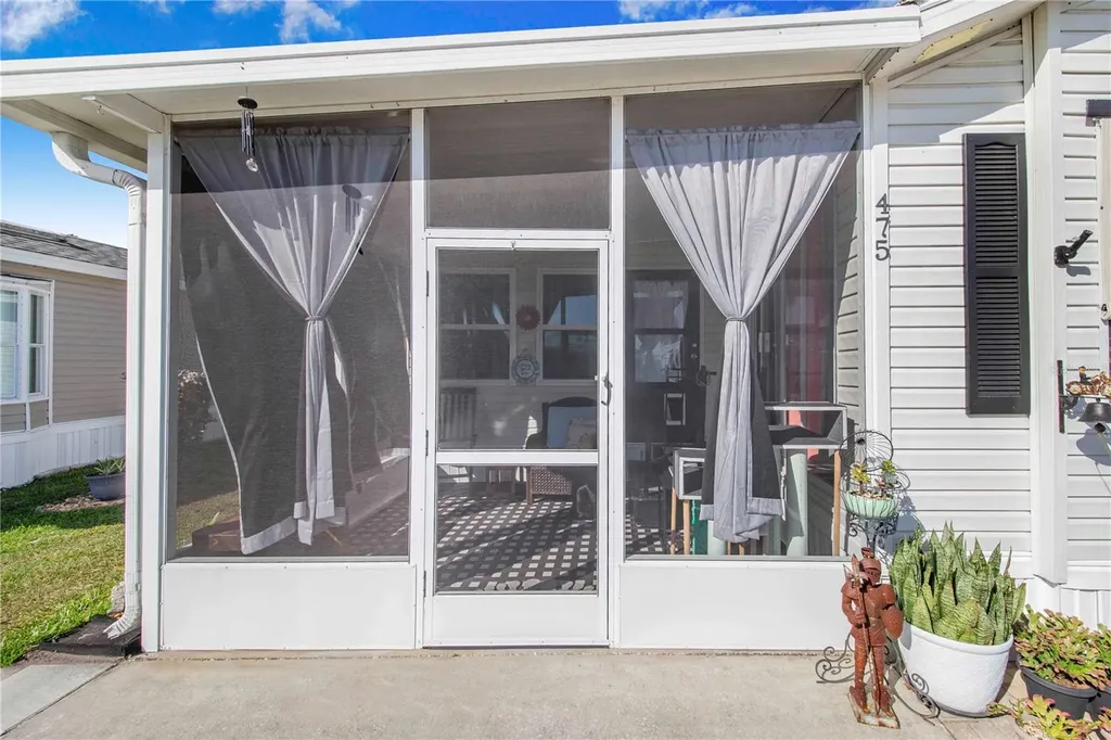 475 Pine Loop Frostproof FL 33843