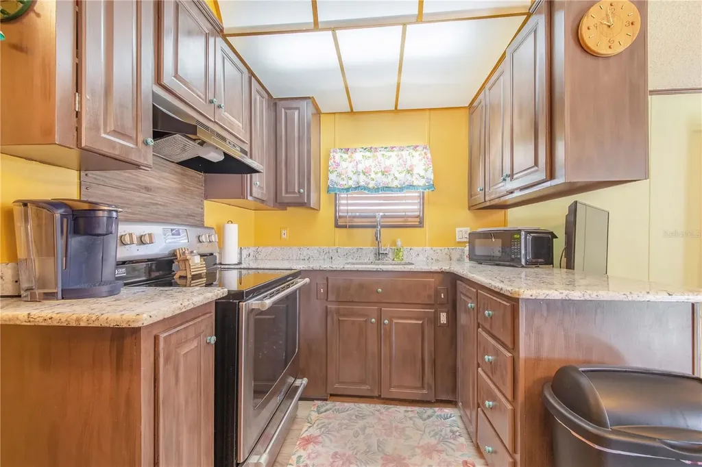 475 Pine Loop Frostproof FL 33843