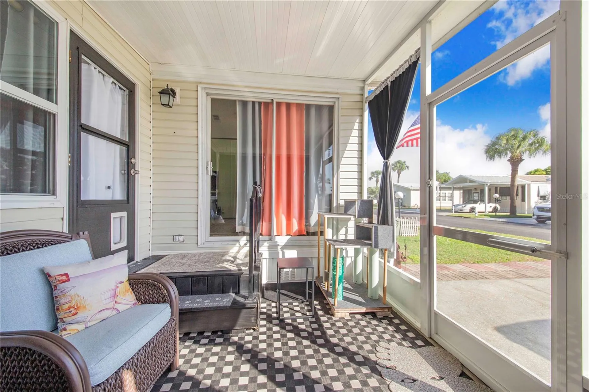 475 Pine Loop Frostproof FL 33843