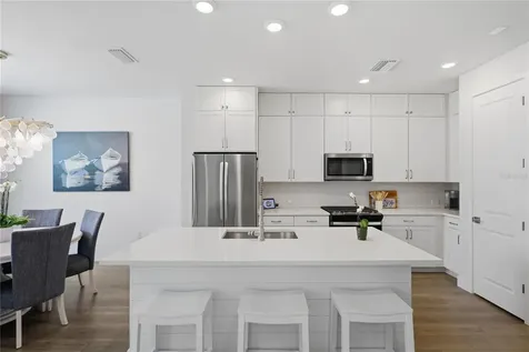 7221 Sutton Lane Sarasota FL 34240