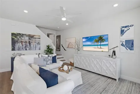 7221 Sutton Lane Sarasota FL 34240