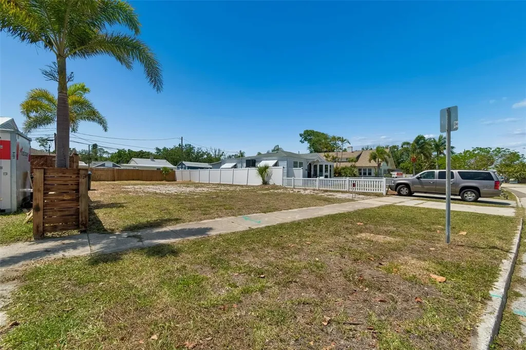 4005 Sunrise Drive S St Petersburg FL 33705