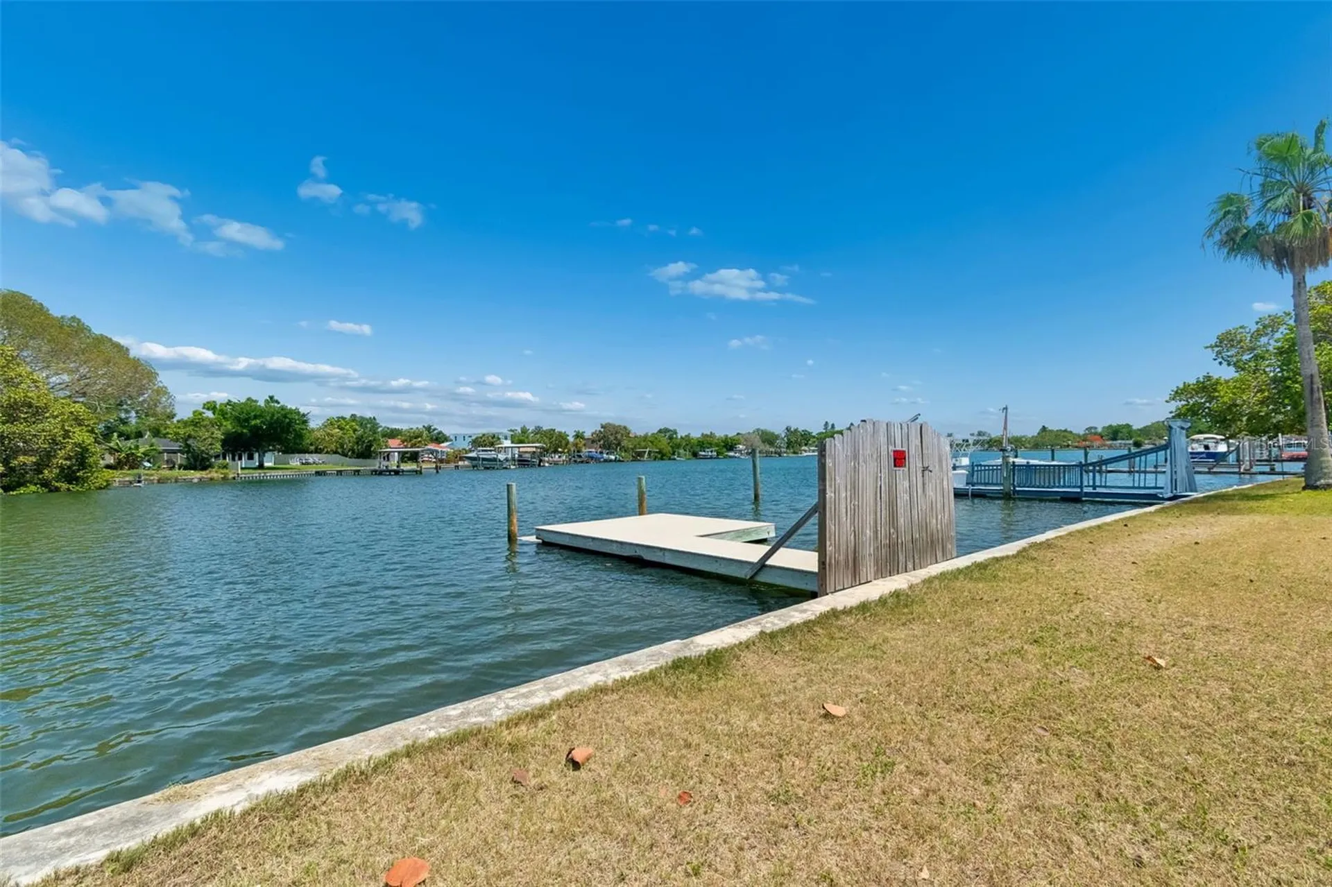 4005 Sunrise Drive S St Petersburg FL 33705