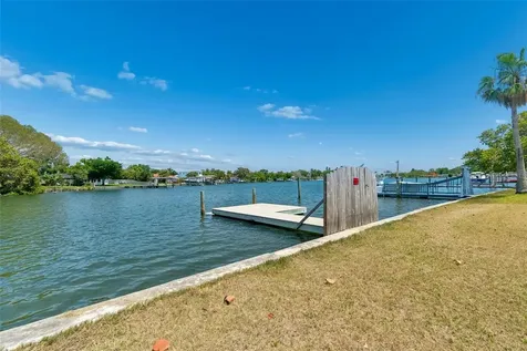 4005 Sunrise Drive S St Petersburg FL 33705
