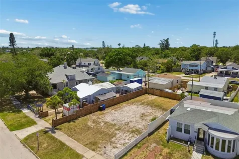 4005 Sunrise Drive S St Petersburg FL 33705