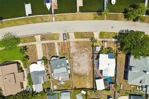 4005 Sunrise Drive S St Petersburg FL 33705