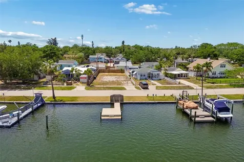 4005 Sunrise Drive S St Petersburg FL 33705