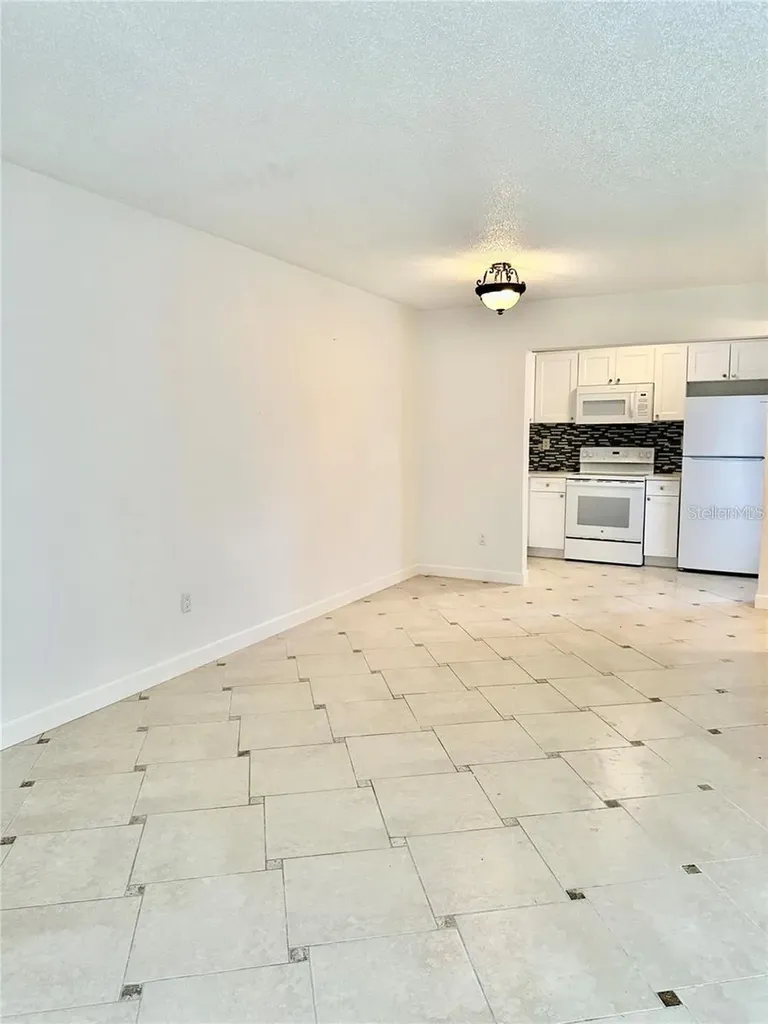 2625 State Road 590 Clearwater FL 33759
