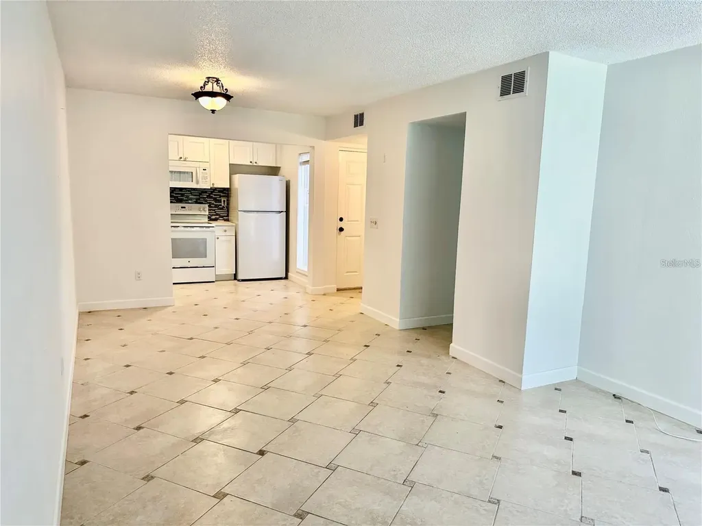2625 State Road 590 Clearwater FL 33759
