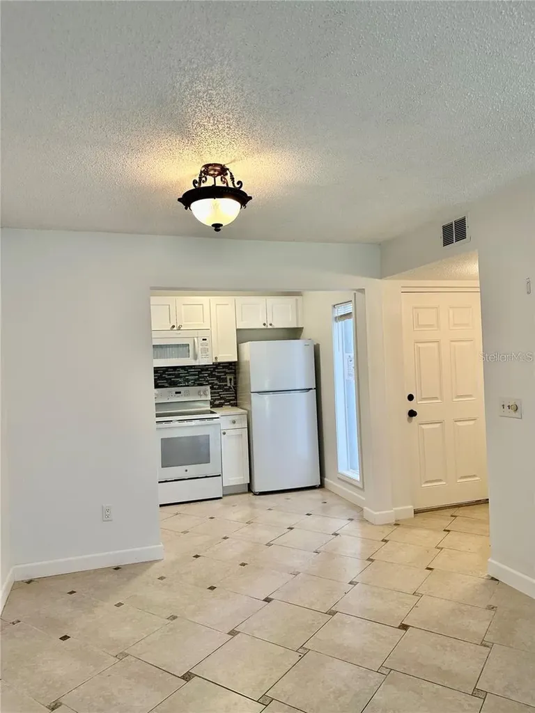 2625 State Road 590 Clearwater FL 33759