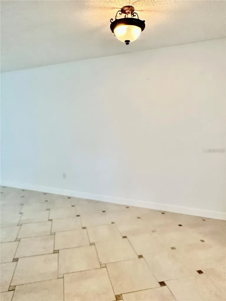2625 State Road 590 Clearwater FL 33759