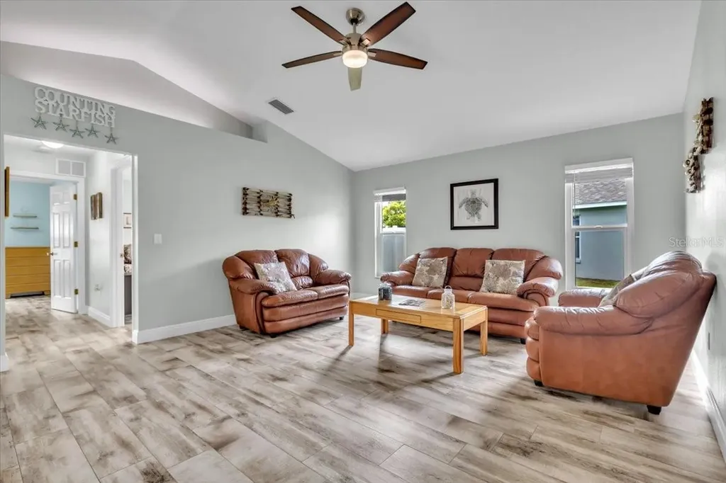 3022 45th Way E Bradenton FL 34203
