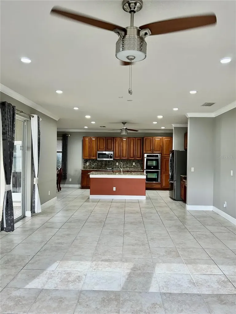 2907 Winglewood Circle Lutz FL 33558