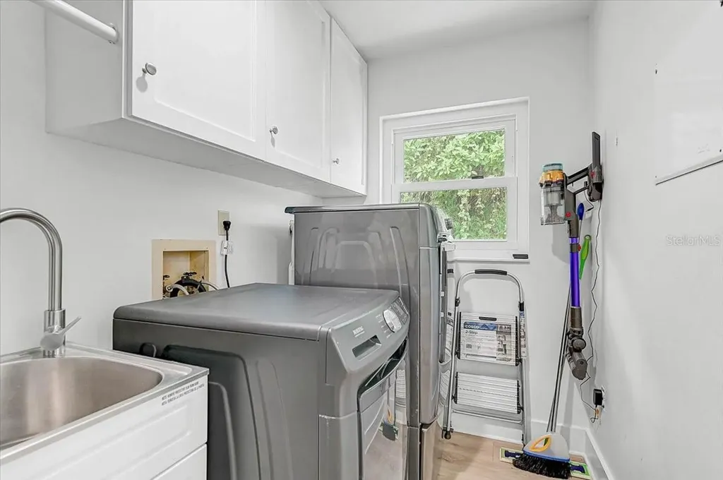 3515 La Paloma Avenue Sarasota FL 34242