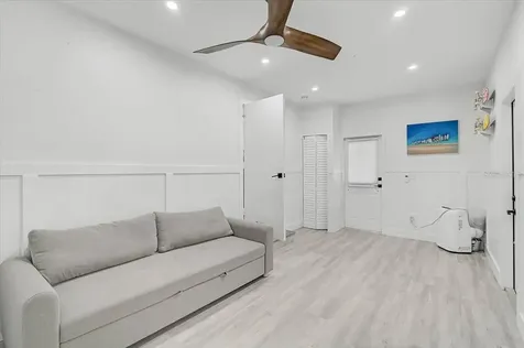 3515 La Paloma Avenue Sarasota FL 34242