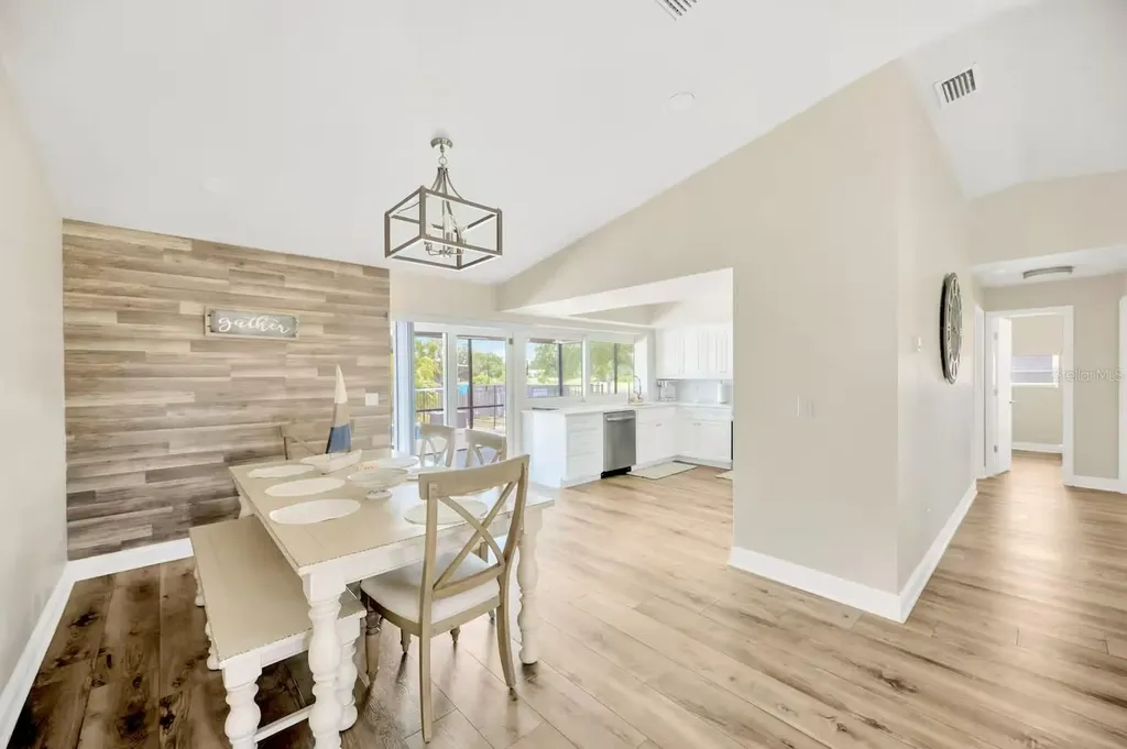 721 Eagle Lane Apollo Beach FL 33572