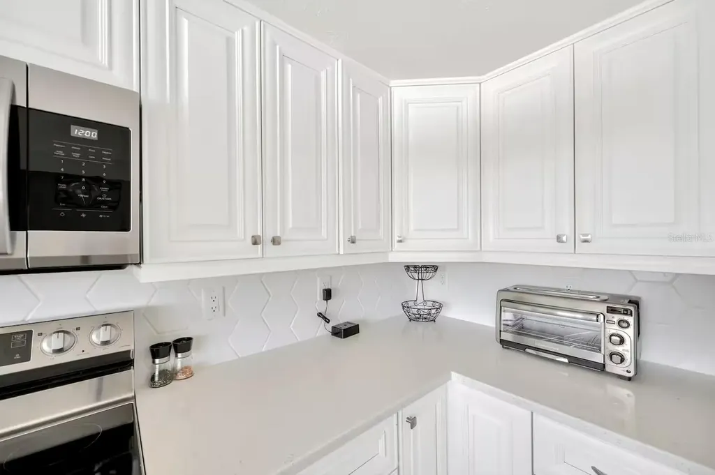 721 Eagle Lane Apollo Beach FL 33572