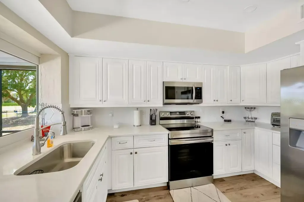 721 Eagle Lane Apollo Beach FL 33572