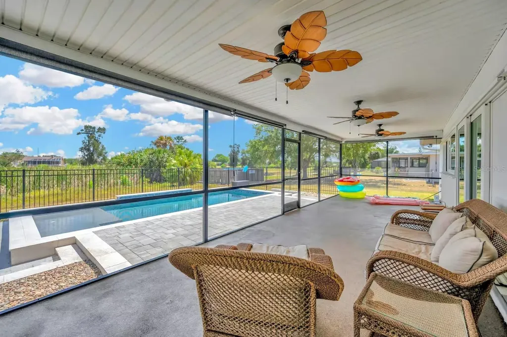 721 Eagle Lane Apollo Beach FL 33572