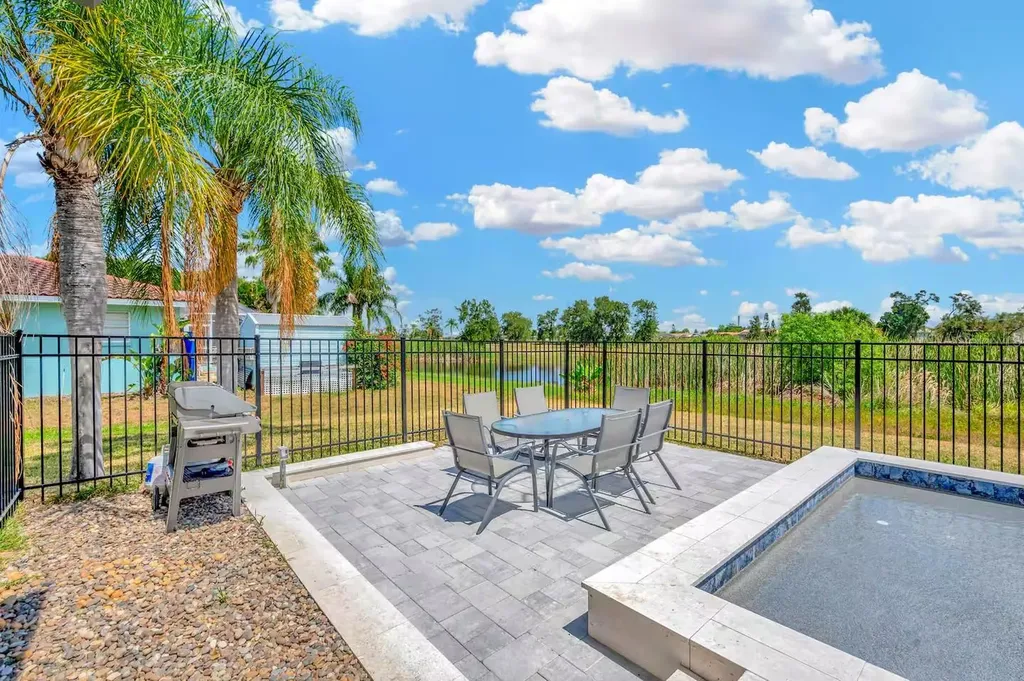721 Eagle Lane Apollo Beach FL 33572