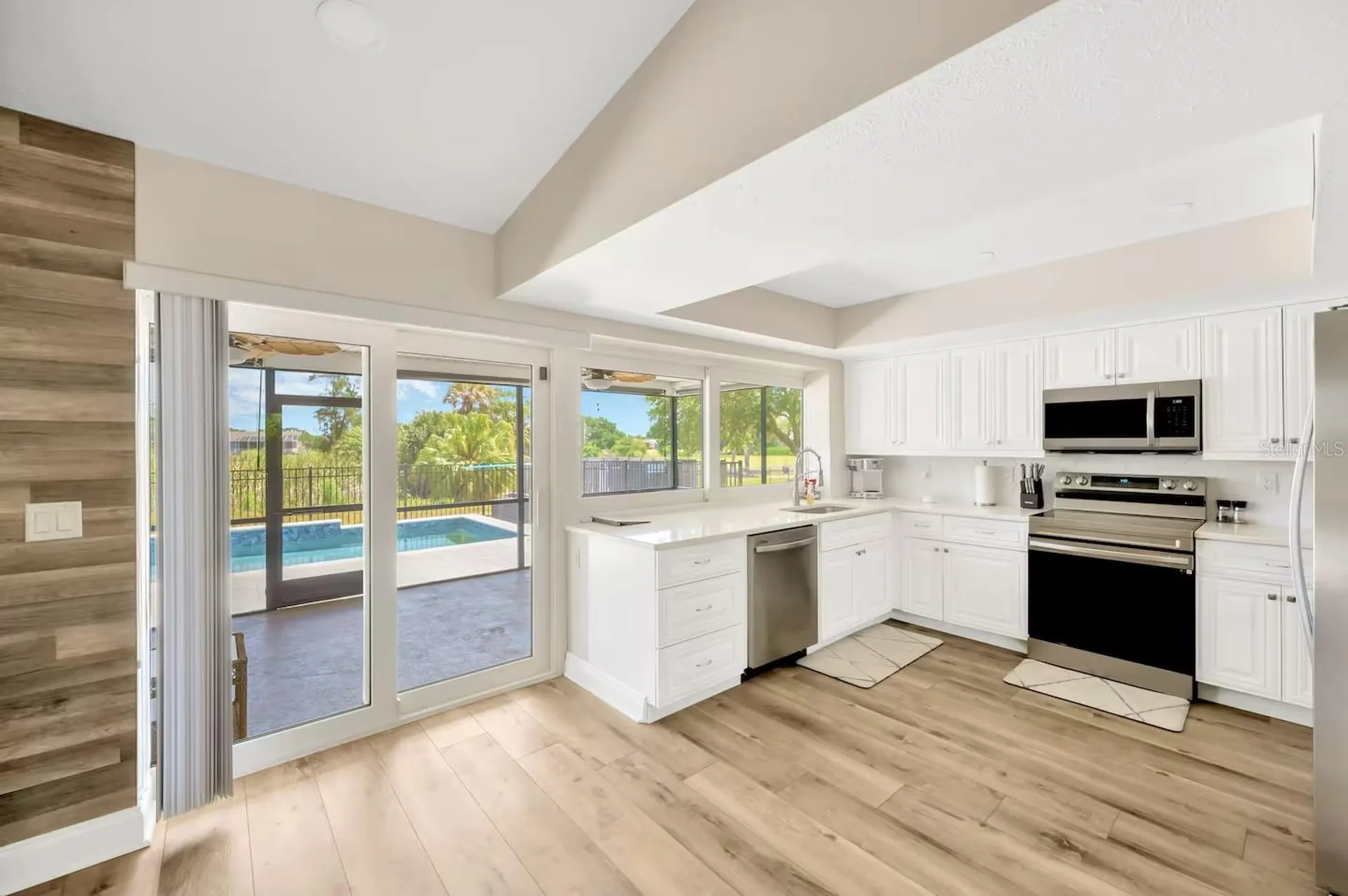 721 Eagle Lane Apollo Beach FL 33572